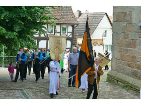 Johanniprozession mit Ehrenamtsfest (© Karl-Franz Thiede)